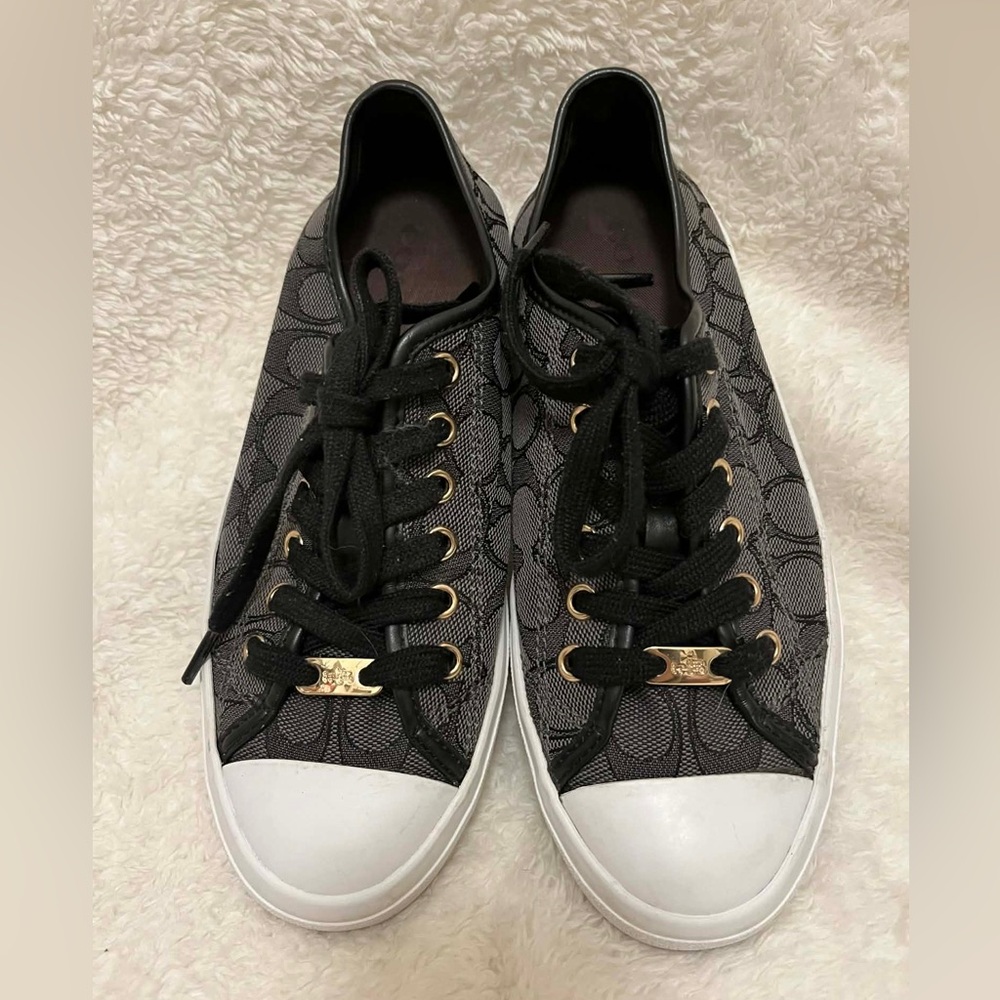 Coach Empire Low Top Logo Sneakers  Lace Up Black Casual Fabric Women’s Sz 7.5B.